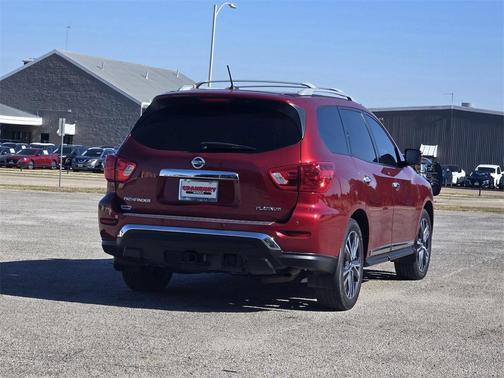 2018 Nissan Pathfinder Platinum
