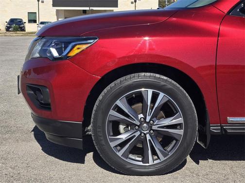 2018 Nissan Pathfinder Platinum