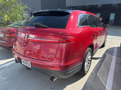 RED CANDY METALLIC TINTED CC 2011 Lincoln MKT Base