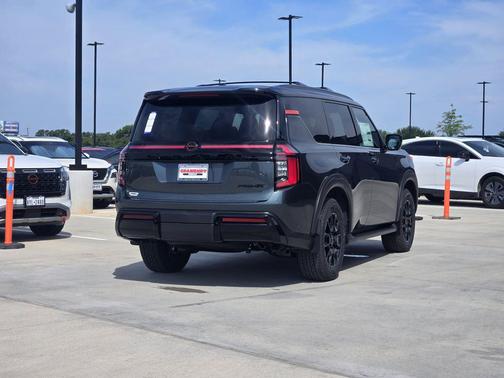 Alpine Metallic/Super Black 2026 Nissan Armada PRO-4X