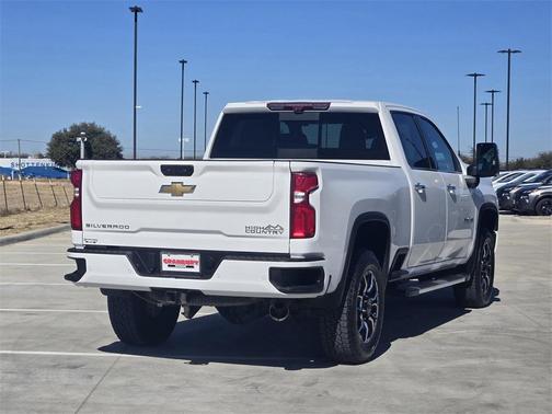 2022 Chevrolet Silverado 2500 High Country