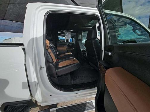 2022 Chevrolet Silverado 2500 High Country