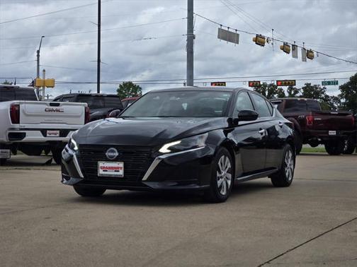 2023 Nissan Altima S FWD