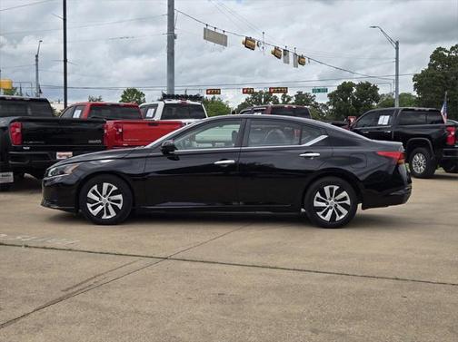 2023 Nissan Altima S FWD
