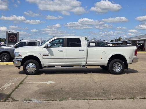 2016 RAM 3500 Laramie