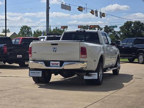 2016 RAM 3500 Laramie