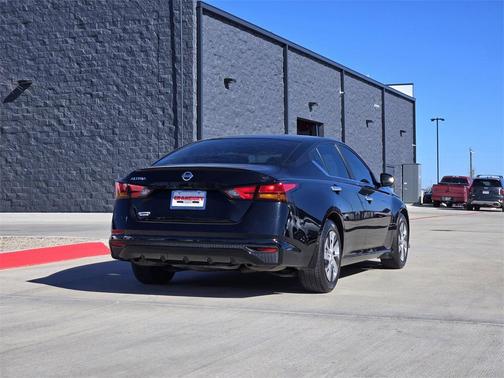 2021 Nissan Altima S FWD