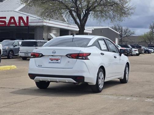 2025 Nissan Versa 1.6 S