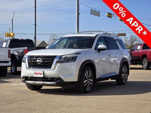 2025 Nissan Pathfinder Platinum 4WD