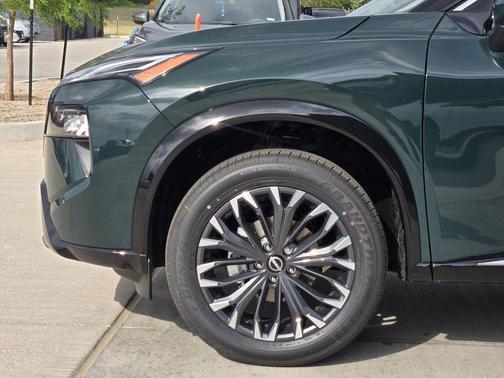 Obsidian Green 2026 Nissan Rogue Platinum