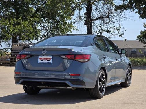 2025 Nissan Sentra SR