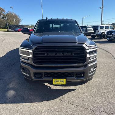 2022 RAM 3500 Laramie Crew Cab 4x4 8' Box