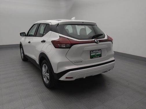 2021 Nissan Kicks S
