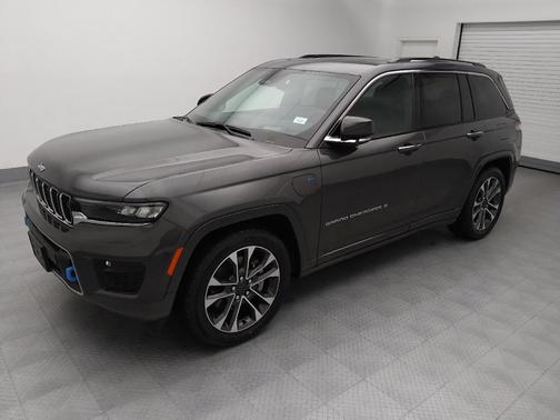 2022 Jeep Grand Cherokee 4xe Overland