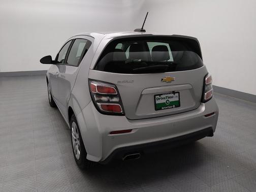 Silver Ice Metallic 2020 Chevrolet Sonic FWD Hatchback 1FL 5-Door