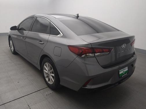 2018 Hyundai SONATA SE