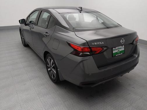 2021 Nissan Versa 1.6 SV