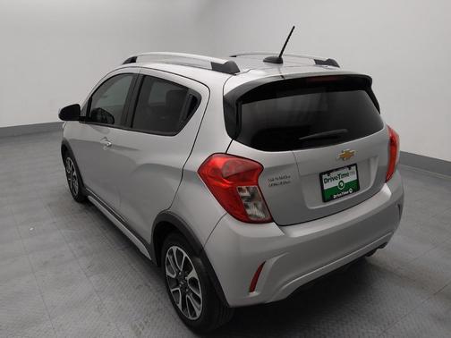 Silver Ice Metallic 2022 Chevrolet Spark ACTIV