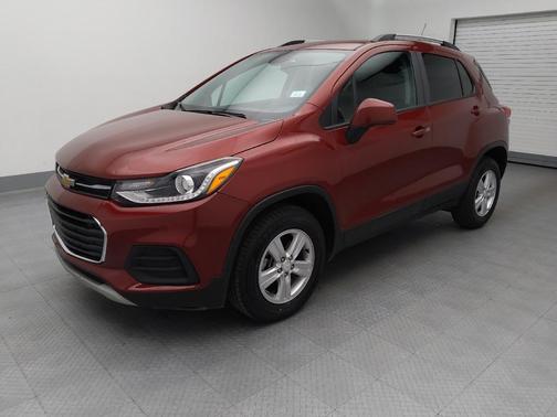 Red 2022 Chevrolet Trax LT