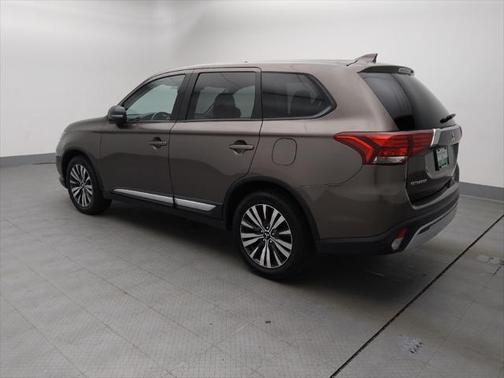 2020 Mitsubishi Outlander SE