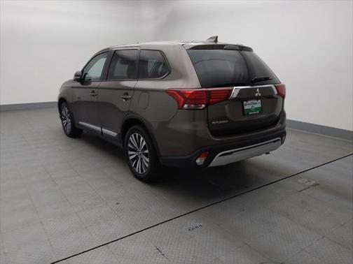 2020 Mitsubishi Outlander SE