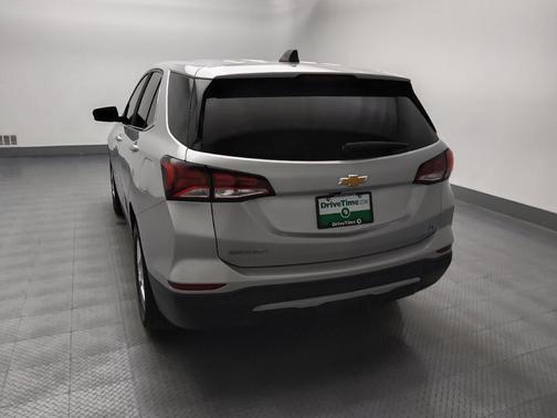 Silver Ice Metallic 2022 Chevrolet Equinox 1LT