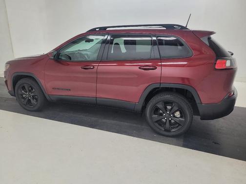 Velvet Red Pearlcoat 2019 Jeep Cherokee Altitude
