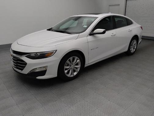 Summit White 2024 Chevrolet Malibu FWD 1LT
