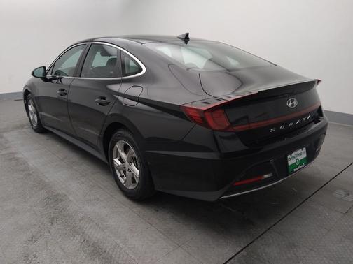 2022 Hyundai SONATA SE