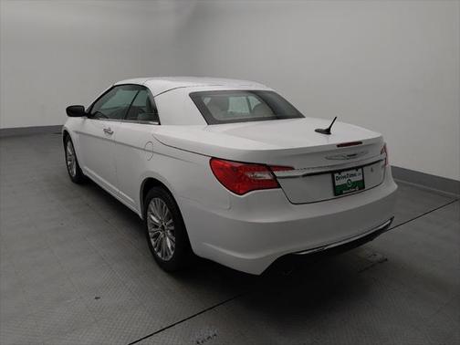 2013 Chrysler 200 Limited