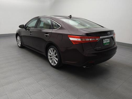 Red 2015 Toyota Avalon Limited