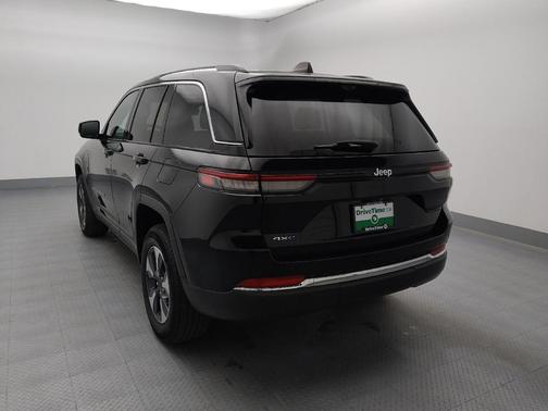 Diamond Black Crystal Pearlcoat 2022 Jeep Grand Cherokee 4xe Base