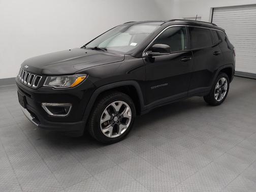 Diamond Black Crystal Pearlcoat 2017 Jeep New Compass Limited