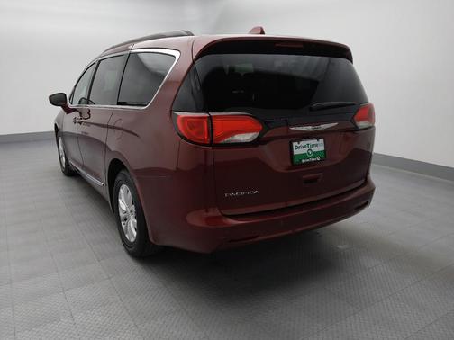 Velvet Red Pearlcoat 2017 Chrysler Pacifica Touring-L