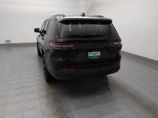 Diamond Black Crystal Pearlcoat 2023 Jeep Grand Cherokee L Altitude