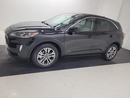 Agate Black Metallic 2022 Ford Escape SEL