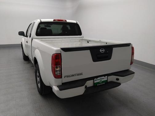 Glacier White 2019 Nissan Frontier S