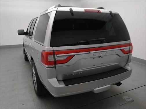 2017 Lincoln Navigator Select