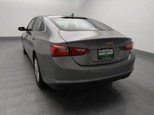 Sterling Gray Metallic 2023 Chevrolet Malibu FWD 1LT