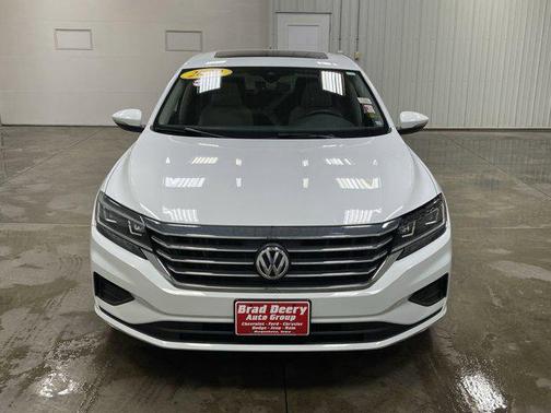 2020 Volkswagen Passat 2.0T SE