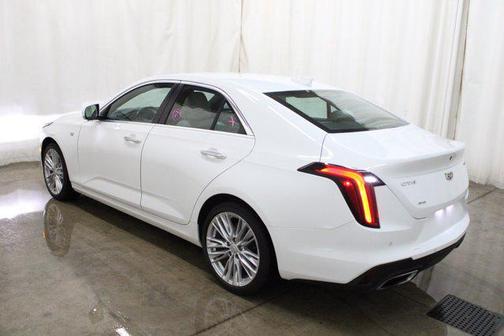 2023 Cadillac CT4 Premium Luxury