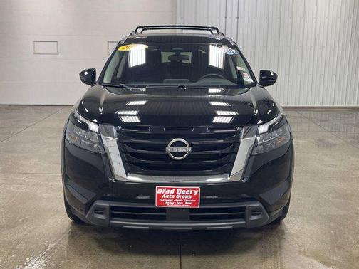 2023 Nissan Pathfinder SV 4WD