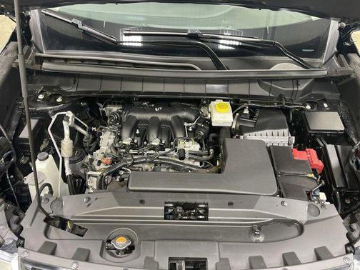 2023 Nissan Pathfinder SV 4WD