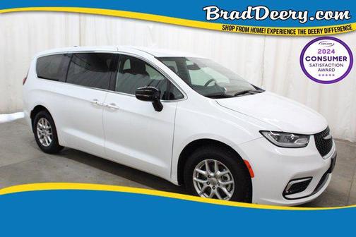 2024 Chrysler Pacifica Touring