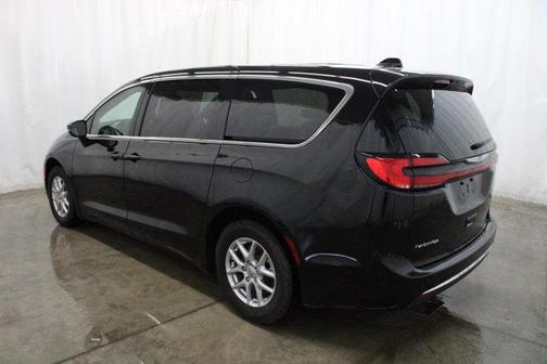 2025 Chrysler Pacifica L