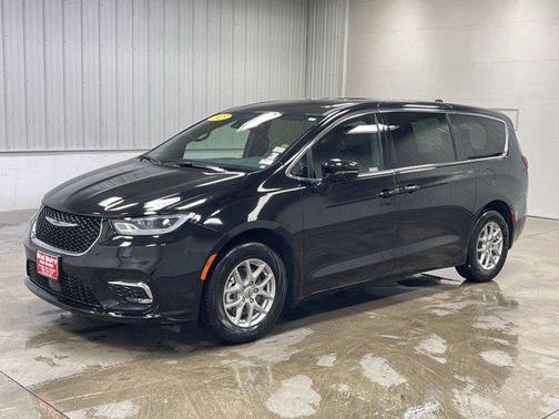 2025 Chrysler Pacifica L