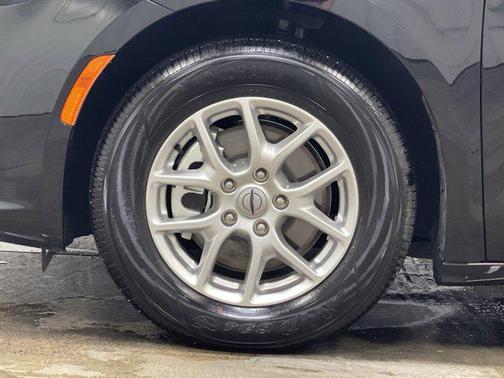 2025 Chrysler Pacifica L