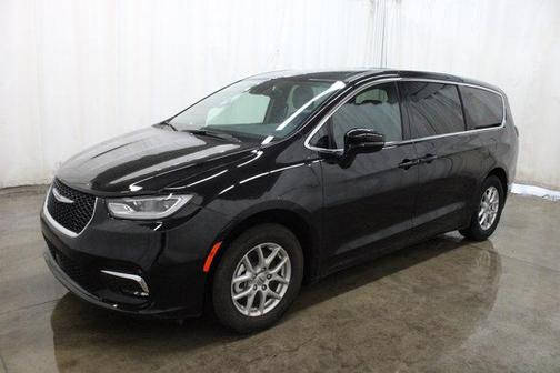2025 Chrysler Pacifica L