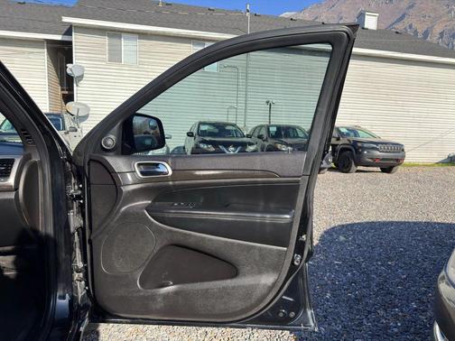 2018 Jeep Grand Cherokee Altitude