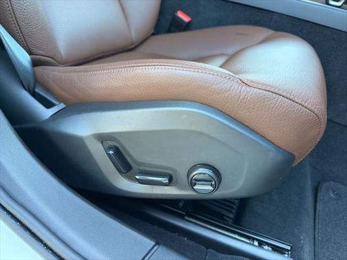 2022 Volvo V90 Cross Country B6
